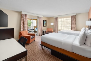 Room, 2 Double Beds, Balcony, Pool View