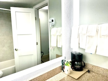 Room, Multiple Beds, Non Smoking