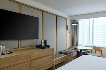 Club Room, 1 King Bed