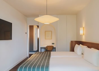 Family Quadruple Room (Quadruple for 3)