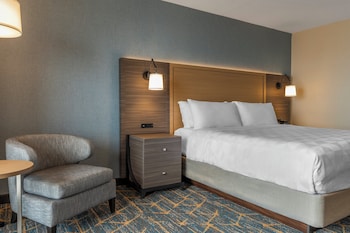 Standard Room, 1 King Bed, Accessible, Balcony (Harbor View)