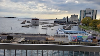 Premium Room, 1 King Bed, Harbor View, Corner