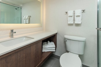 Premium Room, 1 King Bed, River View, Corner