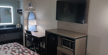 Superior Room, 1 King Bed, Smoking