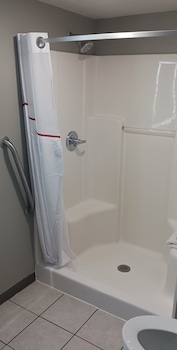 Standard Room, 1 King Bed, Accessible, Non Smoking