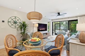 Superior Condo