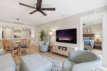 Superior Condo
