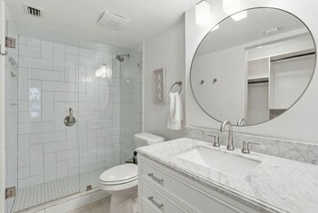 Superior Condo