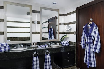 Hastens Ultimate Sleep Suite