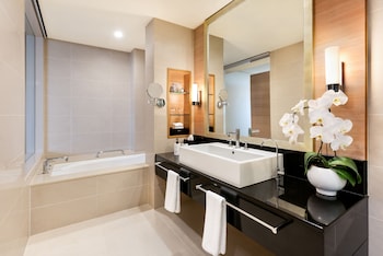 Pacific Club, Club Room, 1 King Bed