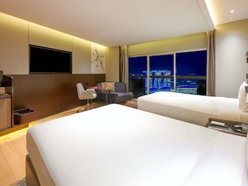 Executive Prestige Marina Bay, 2 Doubles, L65 Lounge Access, High Floor, Balcony, Marina Bay View