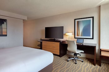 Room, 1 King Bed (High Floor)
