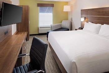 Standard Room, 1 King Bed, Accessible (Accessible Tub)