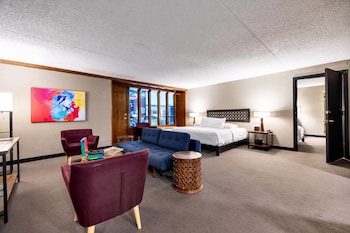 Suite, 1 King Bed, Non Smoking