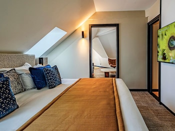 Suite, 1 King Bed