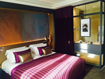 Superior Room, 1 King Bed