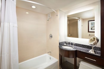 Room, 1 King Bed, Corner