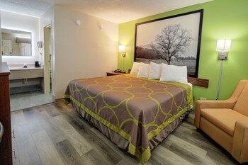Standard Room, 1 King Bed, Accessible, Non Smoking