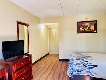 Superior Room, 1 King Bed, Smoking