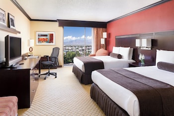 Standard Room, 2 Queen Beds, Balcony