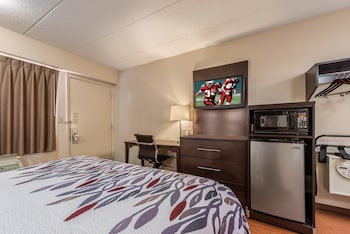 Deluxe Room, 1 King Bed (Smoke Free)