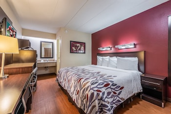 Deluxe Room, 1 King Bed (Smoke Free)