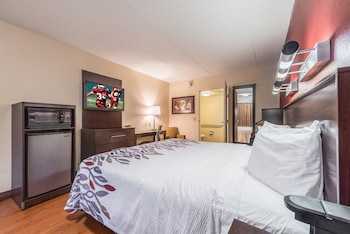 Deluxe Room, 1 King Bed, Accessible (Roll-In Shower, Smoke Free)