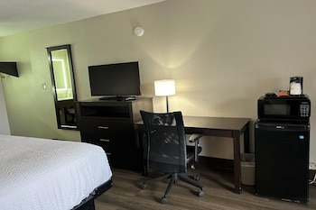 Standard Room, 1 King Bed, Smoking