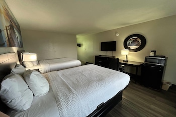 Studio Suite, 2 Double Beds, Smoking