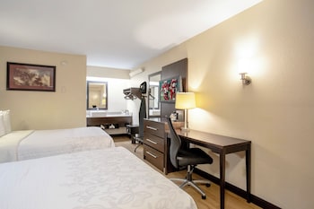 Standard Room, 2 Double Beds (Smoke Free)