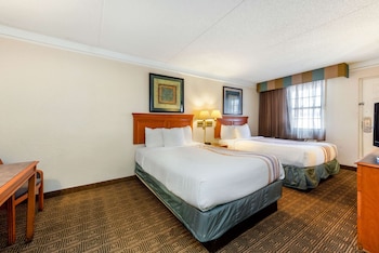 Room, 2 Double Beds, Accessible (Mobility,Tub w/Grab Bars)