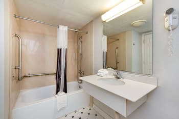 Room, 2 Double Beds, Accessible (Mobility,Tub w/Grab Bars)