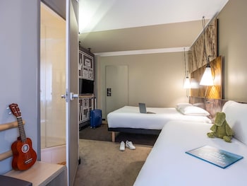 Triple Room, Multiple Beds