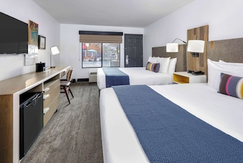 Standard Room, 2 Queen Beds, Non Smoking (Pet Friendly)