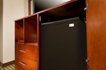 Standard Room, 1 Double Bed, Accessible (Communications)