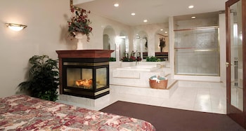 Suite, 1 King Bed, Non Smoking, Jetted Tub