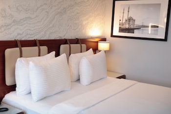 Deluxe King Room - Free SPA Access