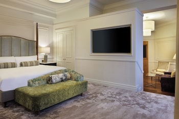 Junior Suite, 1 King Bed