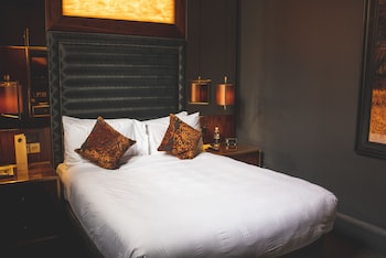 Room, 1 Queen Bed (Carriage)
