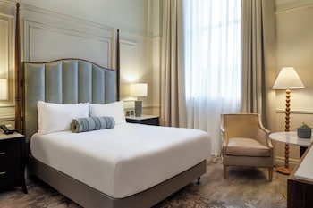 Premier Room, 1 Queen Bed