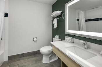 Suite, 2 Queen Beds, Non Smoking, Kitchen (Living Room w/ Sofabed, Full Kitchen)