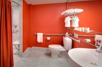 Deluxe Room, 2 Double Beds, Accessible