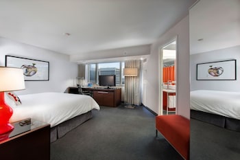 Superior Suite, 1 King Bed with Sofa bed