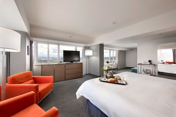 Superior Suite, 1 King Bed (Patron Club King Suite)