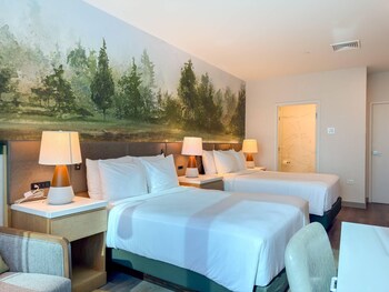 Suite, Multiple Beds, Non Smoking