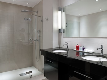 Superior Room (Water View)