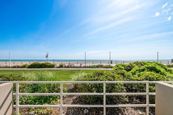 Suite, 1 Bedroom, Oceanfront (NonSmoking  )