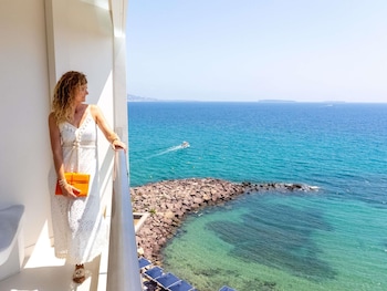 Superior Suite, 1 King Bed, Terrace