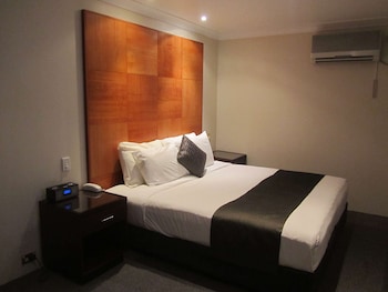 Economy House, Multiple Beds, Non Smoking, Kitchen (with Two Single SofaBeds)