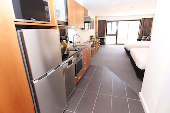 Superior Apartment, 2 Queen Beds, Kitchen, Courtyard Area